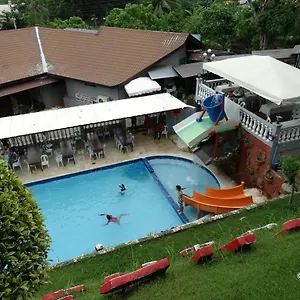 Djapanese Tunnel Family Hotel