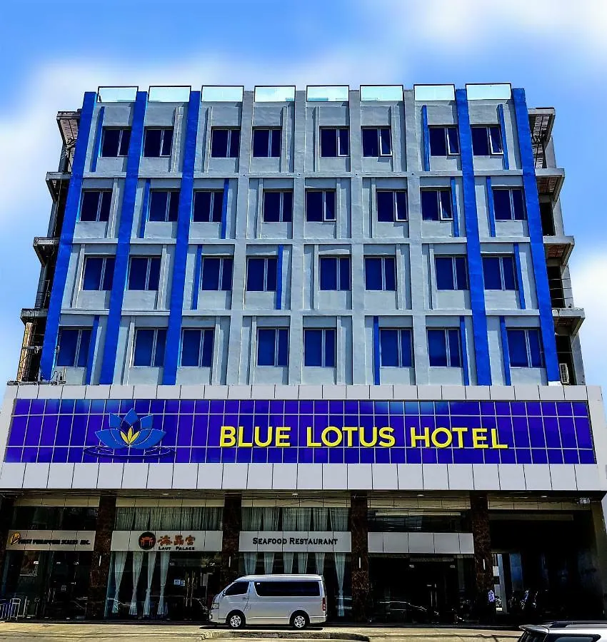Blue Lotus Hotel Davao City 4*,