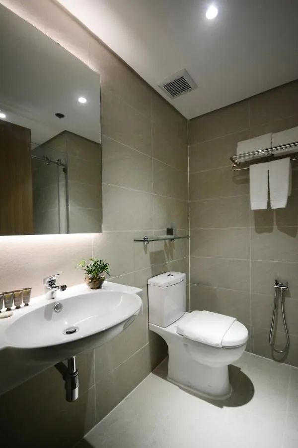 Blue Lotus Hotel Davao City 4*,